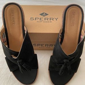 Black Sperry sandal so comfortable!!